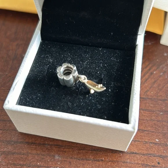 Pandora two tone dangling shoe charm - Picture 5 of 7